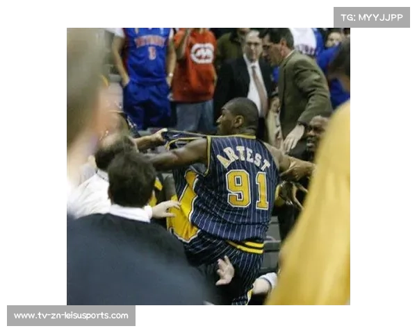 21世纪NBA十大场外事件：科比三度上榜，奥本山宫殿事件、斯特林种族歧视案在列