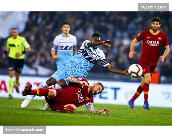 罗马1-0小胜拉齐奥赢下德比，德罗西麾下三中卫体系展现防守韧性